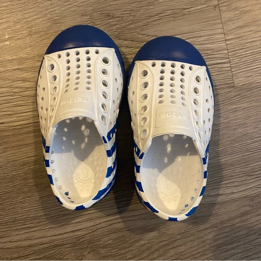 Natives 4C‎ Toddler Shoes Jefferson Blue White Striped Water Beach Slip On